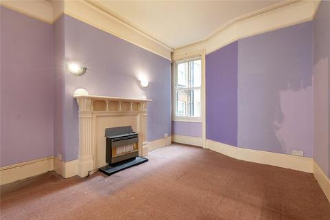 2 bedroom apartment for sale, Ilchester Mansions, Abingdon Road, Kensington, London, W8
