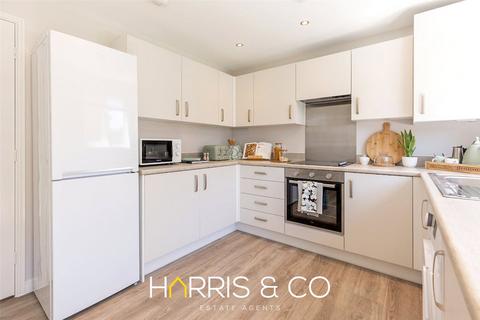 3 bedroom detached house for sale, Fleetwood Road North, Thornton-Cleveleys, FY7