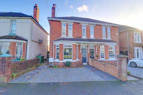 3 bedroom semi-detached house for sale, Tranby Road, Woolston