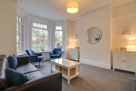 3 bedroom semi-detached house for sale, Tranby Road, Woolston