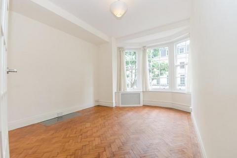 1 bedroom flat to rent, Queens Court, Bayswater, London, W2