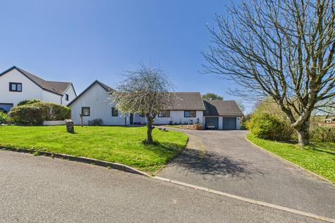 4 bedroom detached bungalow for sale, Courtfield Drive, Simpson Cross, SA62