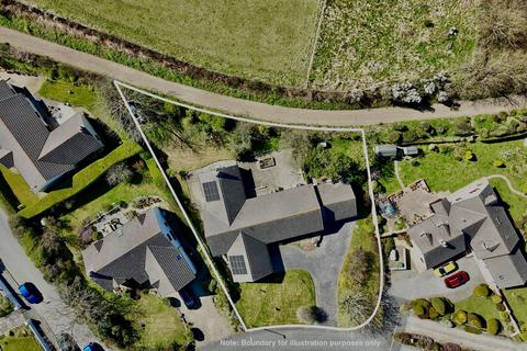 4 bedroom detached bungalow for sale, Courtfield Drive, Simpson Cross, SA62