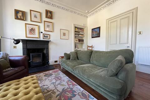 6 bedroom terraced house to rent, Station Road, Birnam