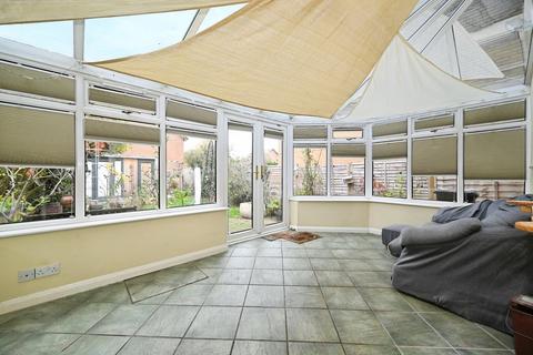 3 bedroom semi-detached house for sale, Eden Way, Wokingham RG41