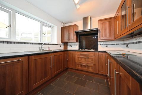 3 bedroom semi-detached house for sale, Eden Way, Wokingham RG41