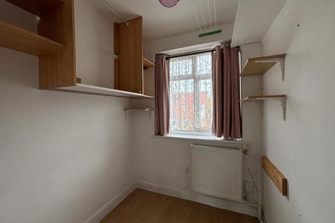 3 bedroom terraced house for sale, 27 Scorton Avenue, Perivale, Greenford, Middlesex, UB6 8LA