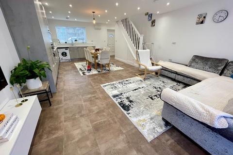 undefined, Sutherland Place, Luton, Bedfordshire, LU1 3SY