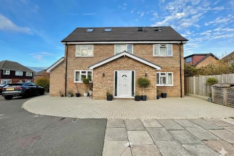 undefined, Sutherland Place, Luton, Bedfordshire, LU1 3SY
