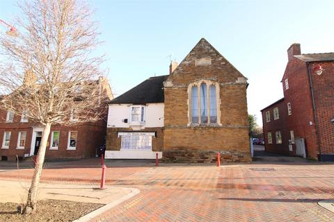 undefined, New Street, Daventry