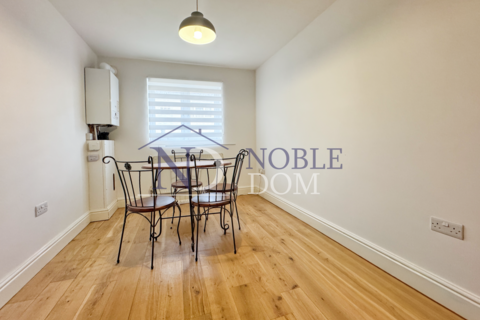 undefined, Richmond Road, Twickenham, TW1