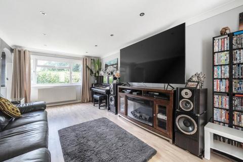 undefined, Wilcot Close, Woking GU24