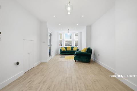 undefined, Mansfield Road, Wanstead E11