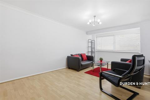 2 bedroom apartment to rent, New Wanstead, Wanstead E11