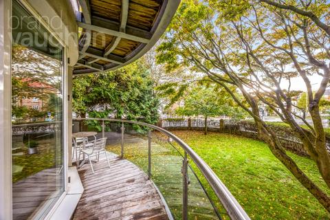 2 bedroom flat for sale, Preston Park Avenue, Brighton, East Sussex, BN1