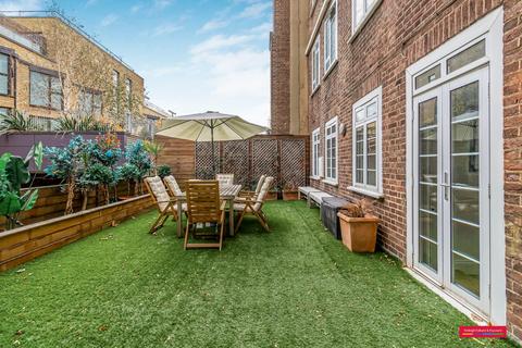 3 bedroom flat to rent, Inverness Terrace, London, W2