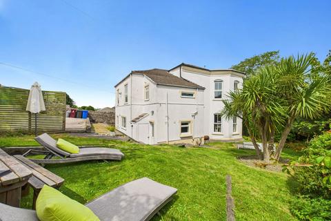 5 bedroom end of terrace house for sale, Prospect Place, Pembroke Dock, SA72