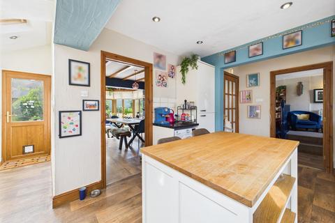 4 bedroom detached house for sale, Merlins Avenue, Haverfordwest, SA61