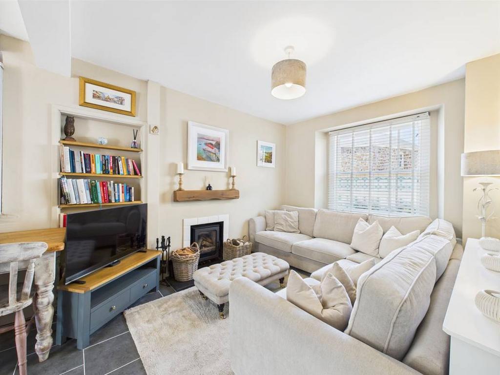 Kitchen/Living Area