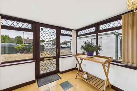 2 bedroom detached bungalow for sale, St. Brides View, Roch, SA62