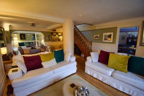 7 bedroom semi-detached house for sale, New Hedges, Tenby, SA70