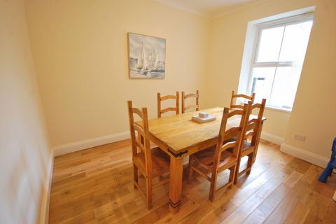 4 bedroom end of terrace house for sale, Greenhill Avenue, Tenby, SA70
