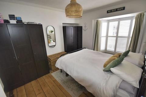 4 bedroom terraced house for sale, Lower Frog Street, Tenby, SA70