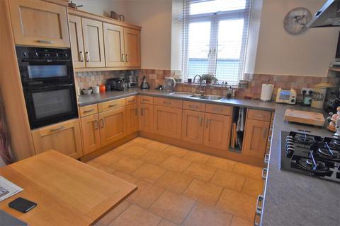 3 bedroom semi-detached house for sale, South Parade, Tenby, SA70