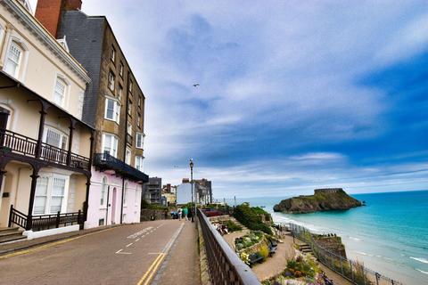2 bedroom property for sale, Cresswell Street, Gunfort Mansions Cresswell Street, SA70
