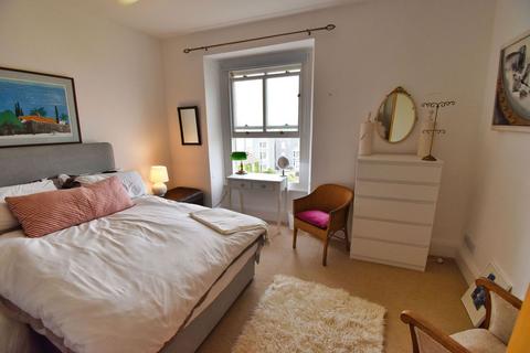 2 bedroom property for sale, Cresswell Street, Gunfort Mansions Cresswell Street, SA70