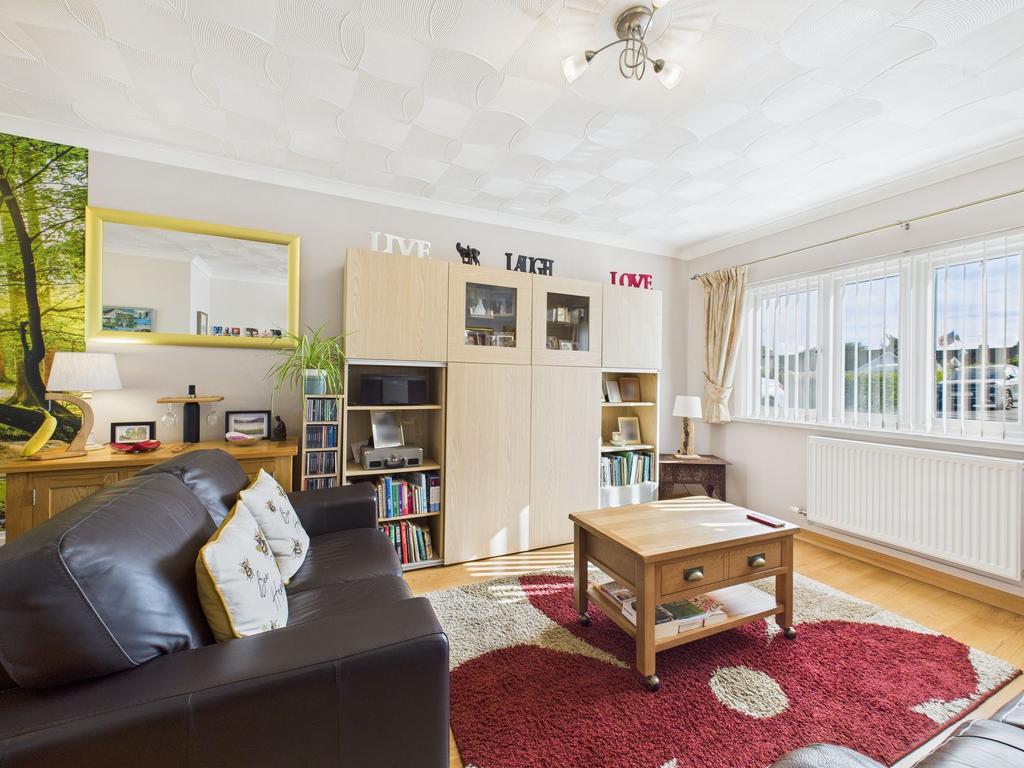 Lounge Dining Room