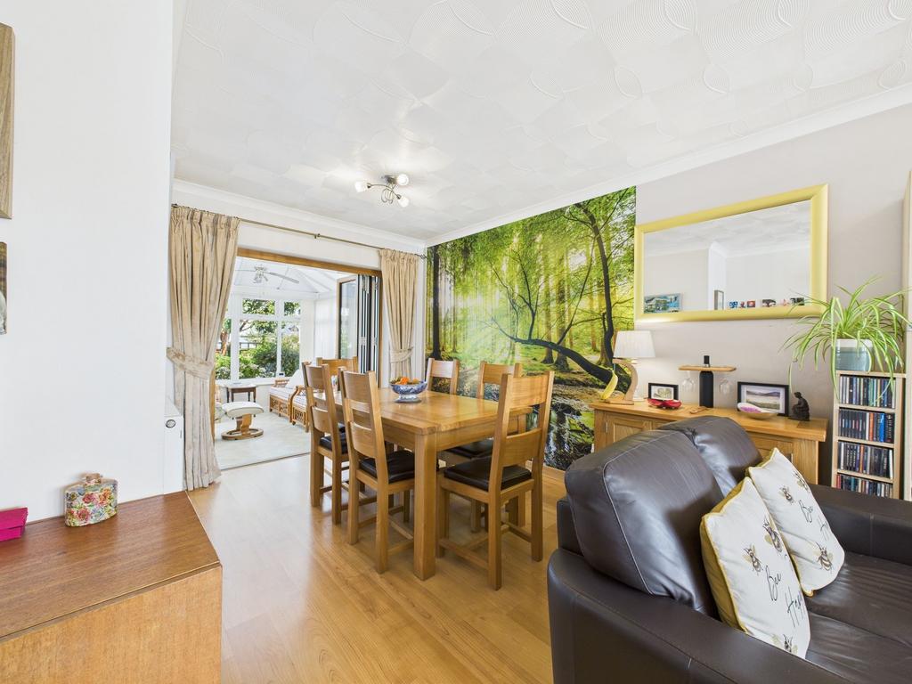 Lounge Dining Room