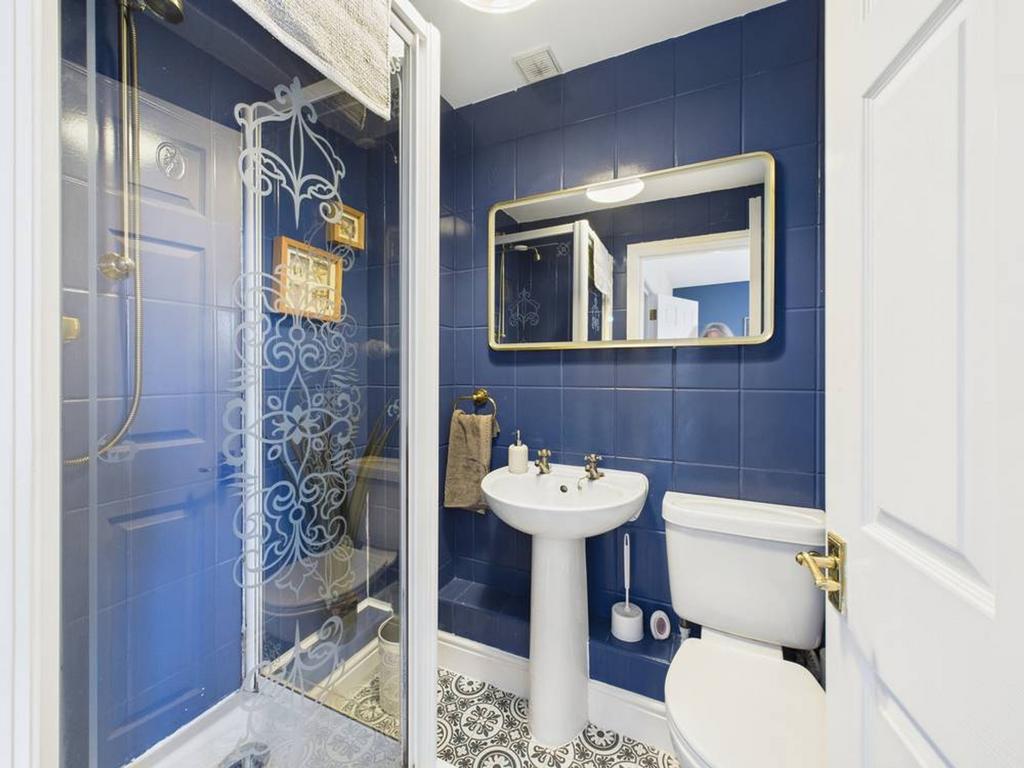 Ensuite