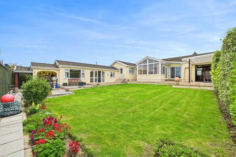 4 bedroom detached bungalow for sale, Jameston, Tenby, SA70