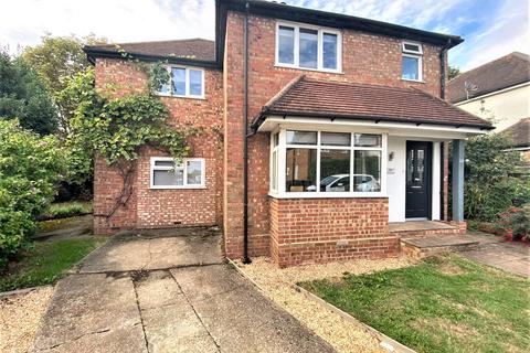 Ardmore Avenue, Guildford, Surrey, GU2