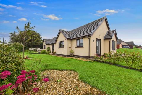 4 bedroom bungalow for sale, Hawthorn Close, Pentlepoir, SA69