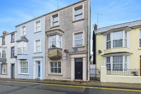 4 bedroom end of terrace house for sale, Warren Street, Tenby, SA70