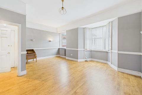 4 bedroom end of terrace house for sale, Warren Street, Tenby, SA70
