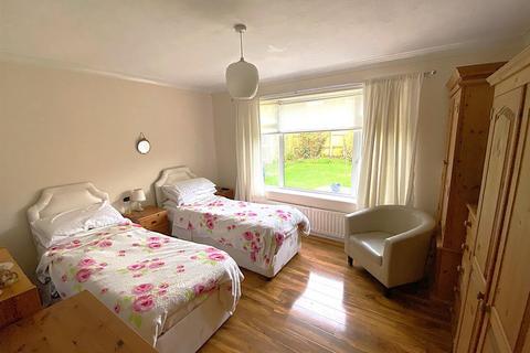 3 bedroom detached bungalow for sale, Chyngton Gardens, Seaford