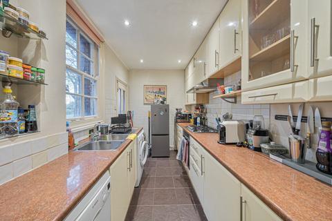 3 bedroom flat for sale, Cormont Road, Camberwell, London, SE5