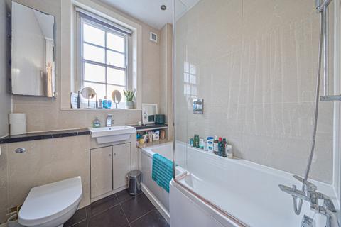 3 bedroom flat for sale, Cormont Road, Camberwell, London, SE5