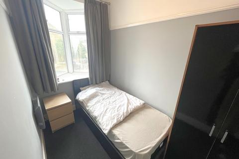 undefined, Fairfax Drive, Westcliff-on-Sea SS0