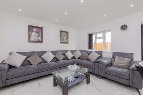 undefined, Garrard Road, Slough SL2