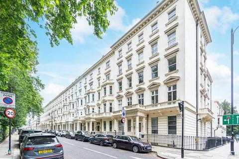 2 bedroom flat to rent, St Georges Square, Pimlico, London, SW1V