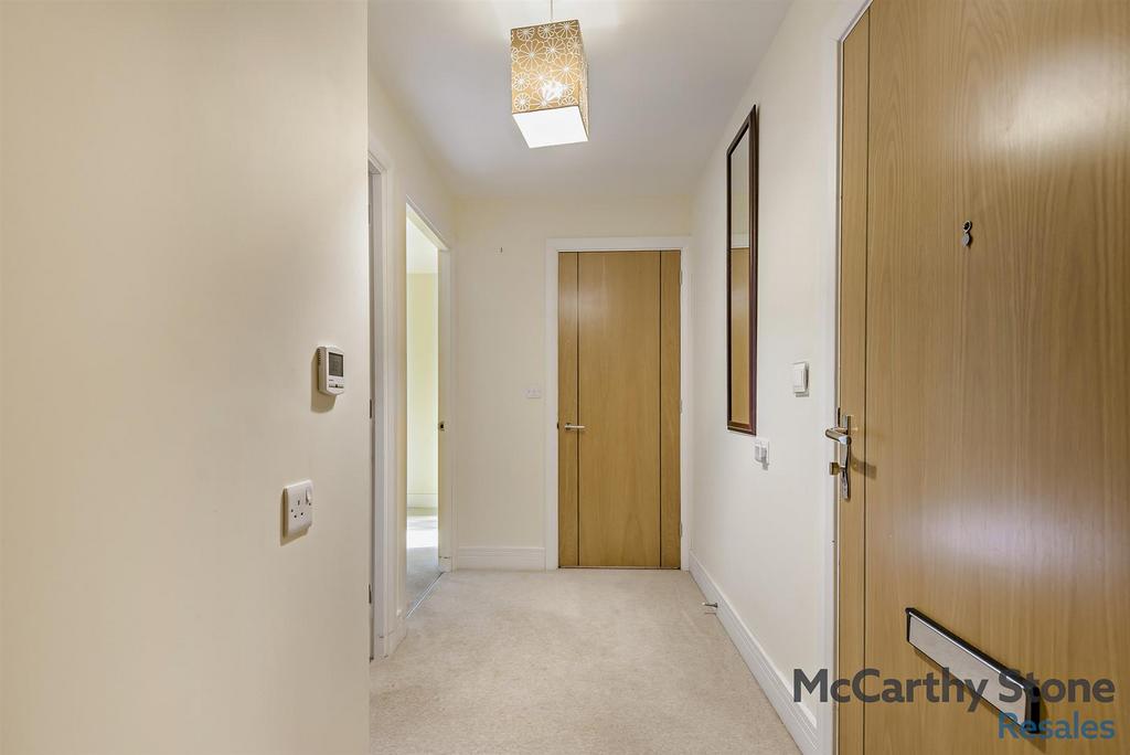 8668532-interior08-800.jpg