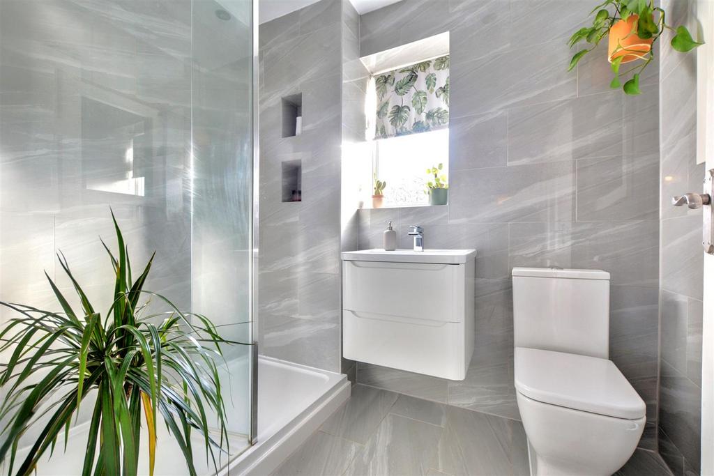 Shower Room 2.jpeg