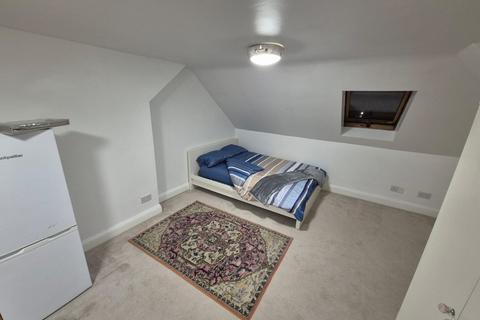 undefined, Douglas Crescent, Hayes UB4