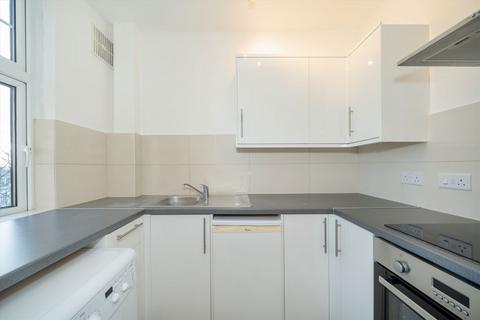 undefined, Belsize Grove, London NW3