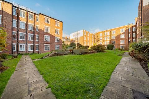 undefined, Belsize Grove, London NW3