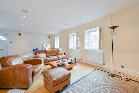 2 bedroom flat for sale, Watchfield Court, Chiswick, London, W4